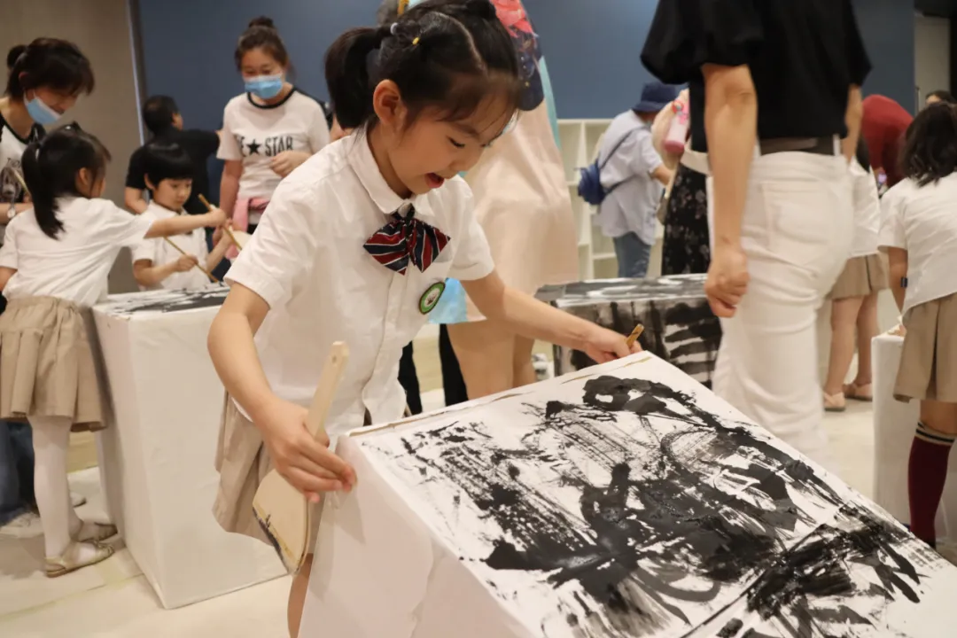 活动"星星计划 2021郑州儿童艺术项目—水墨星河创作启动!